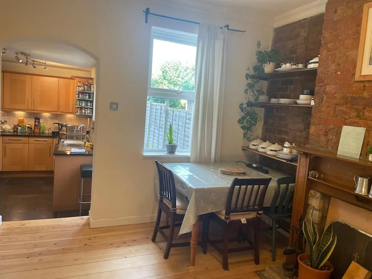 Apartment Vicky And Richards Home Cheltenham United Kingdom